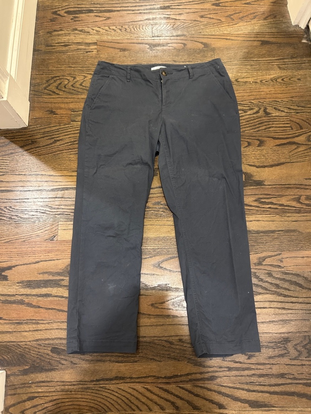 Woman’s Casual Straight-Leg Pants in Dark Gray
